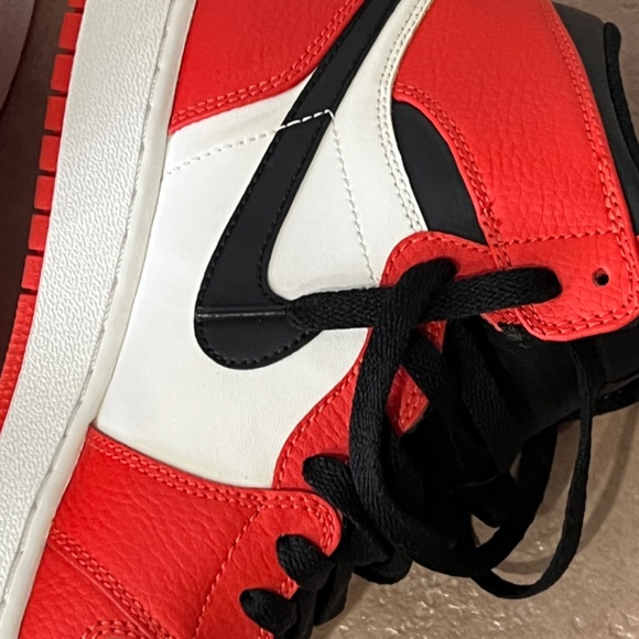 Air Jordan 1 “Rare Air” Max Orange Size 6.5Y - Picture 13 of 16